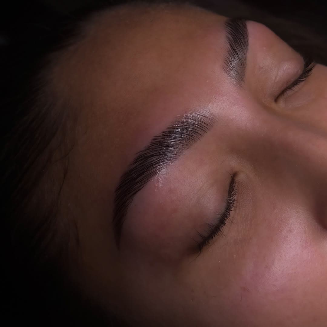 Close-up of a freshly laminated brow
